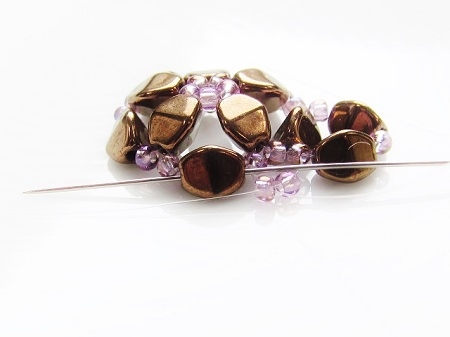 Stylized flower, beaded bead - round 2, pass thru Pinch bead